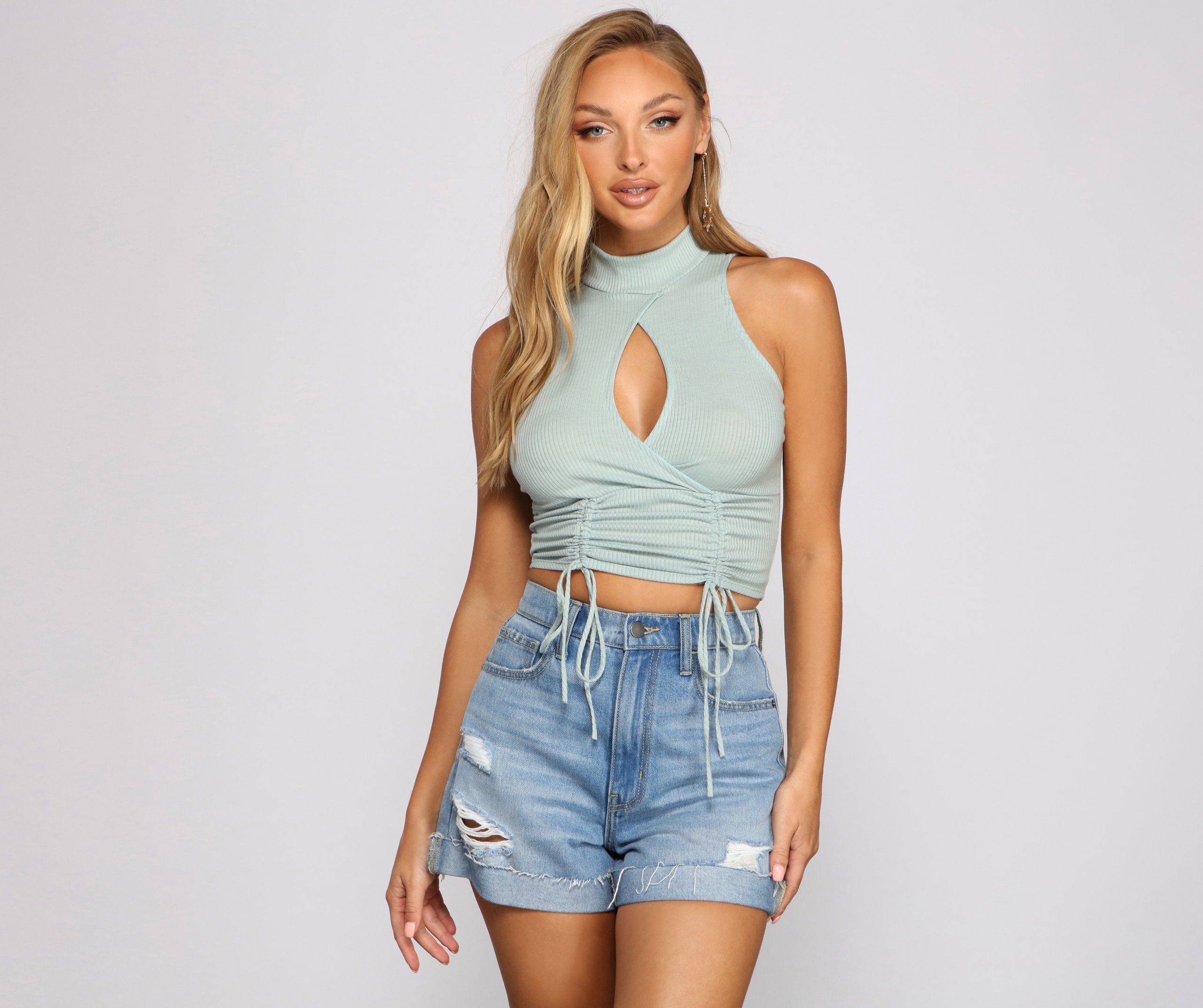 Key To Glam Ruched Ribbed Crop Top - Lady Occasions