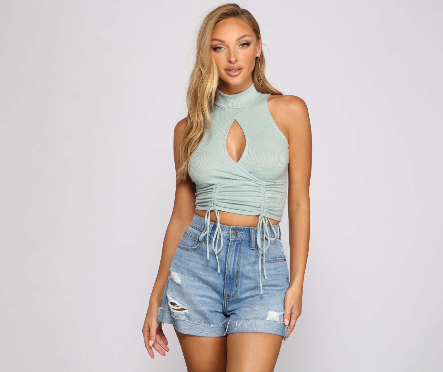 Key To Glam Ruched Ribbed Crop Top - Lady Occasions