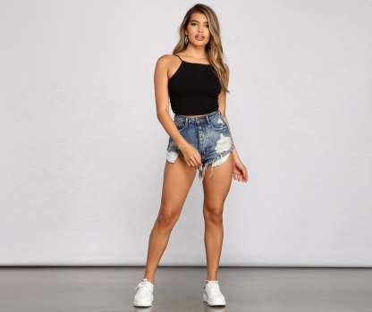 Basic Vibes Halter Crop Top - Lady Occasions