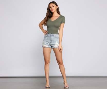 Must-Have Ribbed Knit Crop Top - Lady Occasions