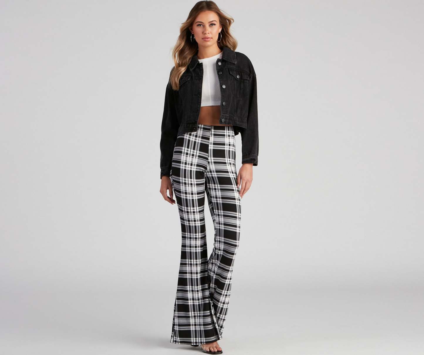 Trendy Basic Ribbed Knit Crop Top - Lady Occasions
