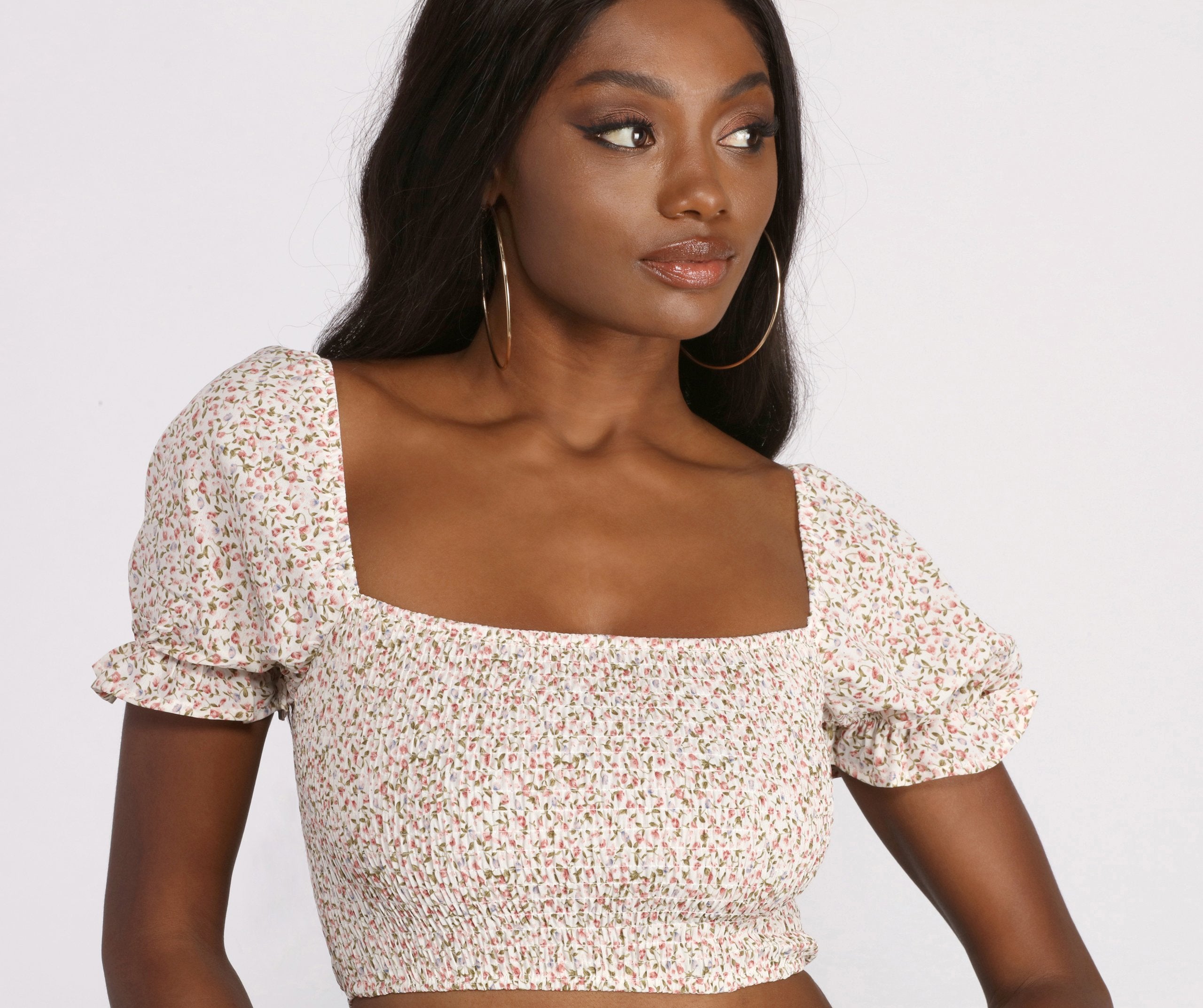 Cropped Floral Ditsy Puff Sleeve Top - Lady Occasions