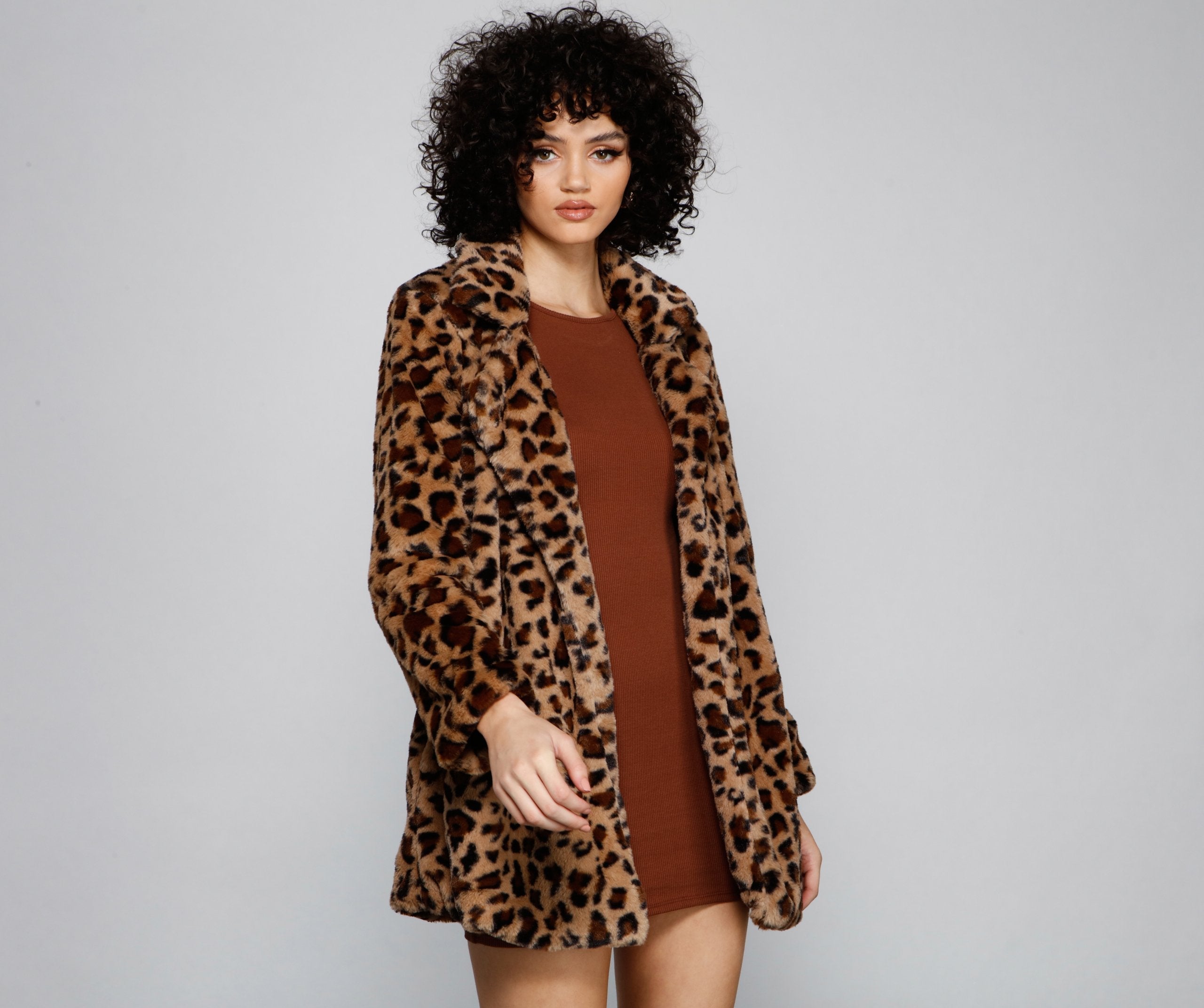 Cozy Fab Faux Fur Coat - Lady Occasions