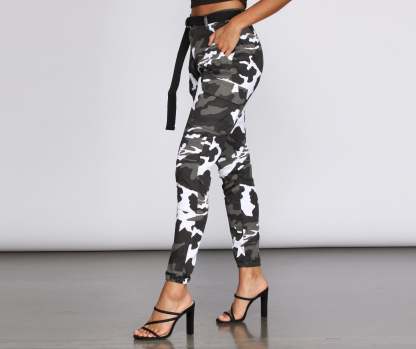 Off The Radar Camo Pants - Lady Occasions