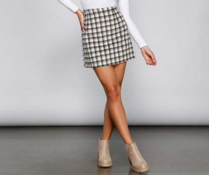 Preppy And Cute Plaid Mini Skirt - Lady Occasions
