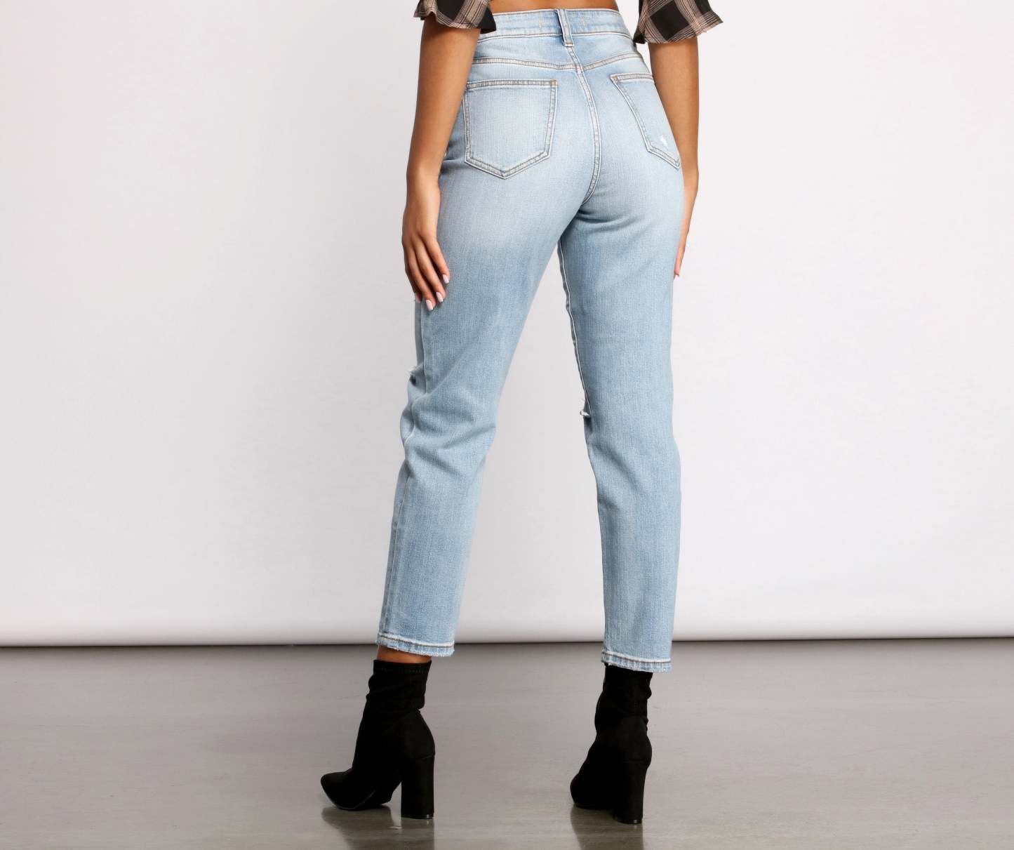 Tobi Super High Rise Cropped Mom Jeans - Lady Occasions