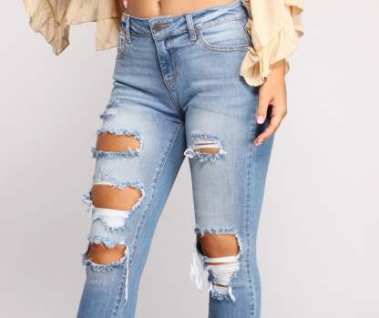 Mid Rise Frayed Cropped Skinny Jeans - Lady Occasions