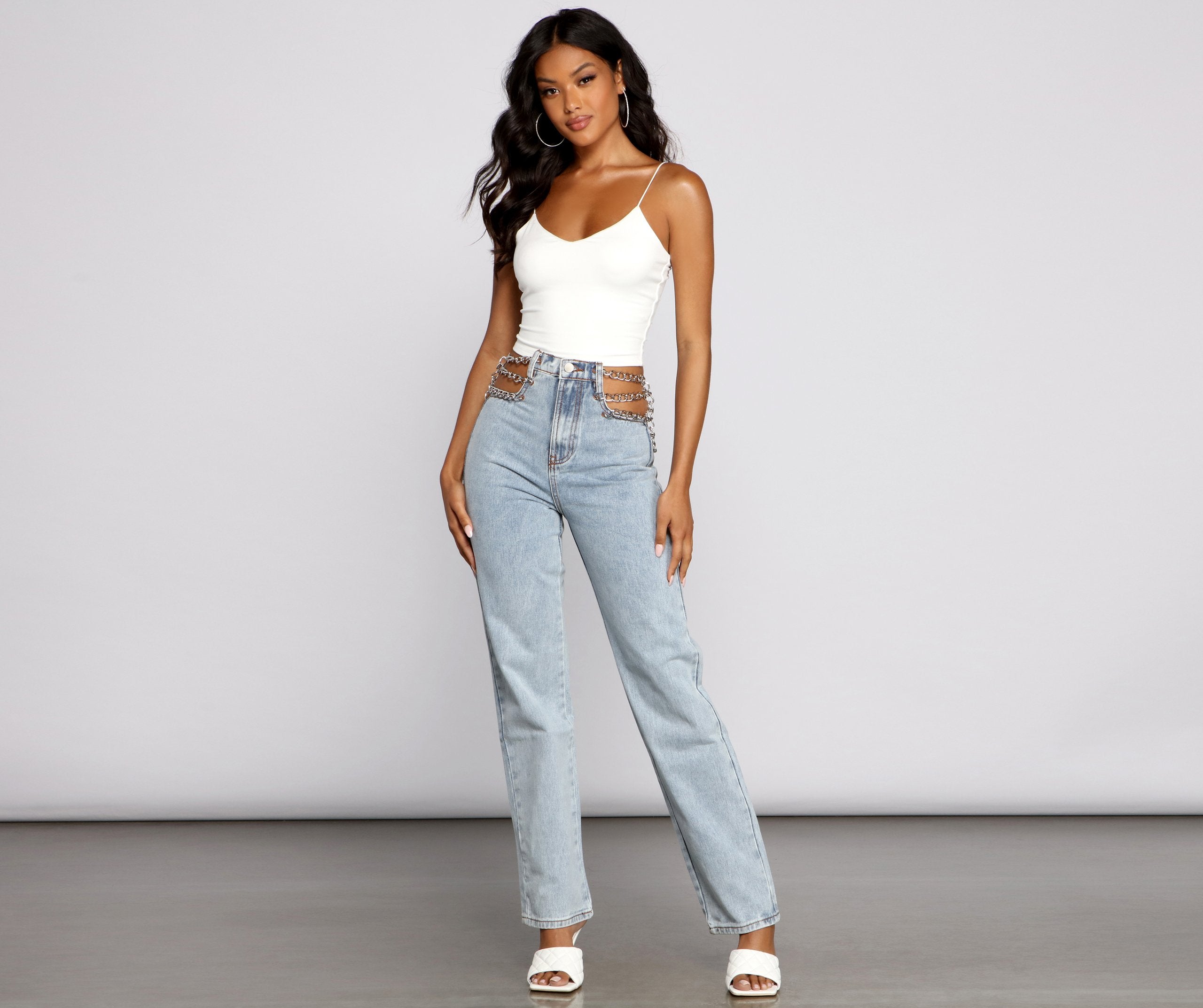 High-Rise Chic Chain Waist Boyfriend Jeans - Lady Occasions