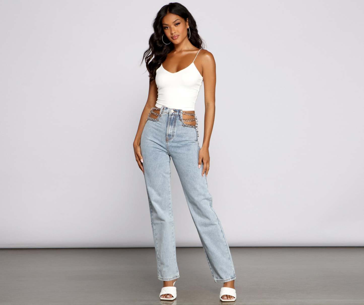 High-Rise Chic Chain Waist Boyfriend Jeans - Lady Occasions