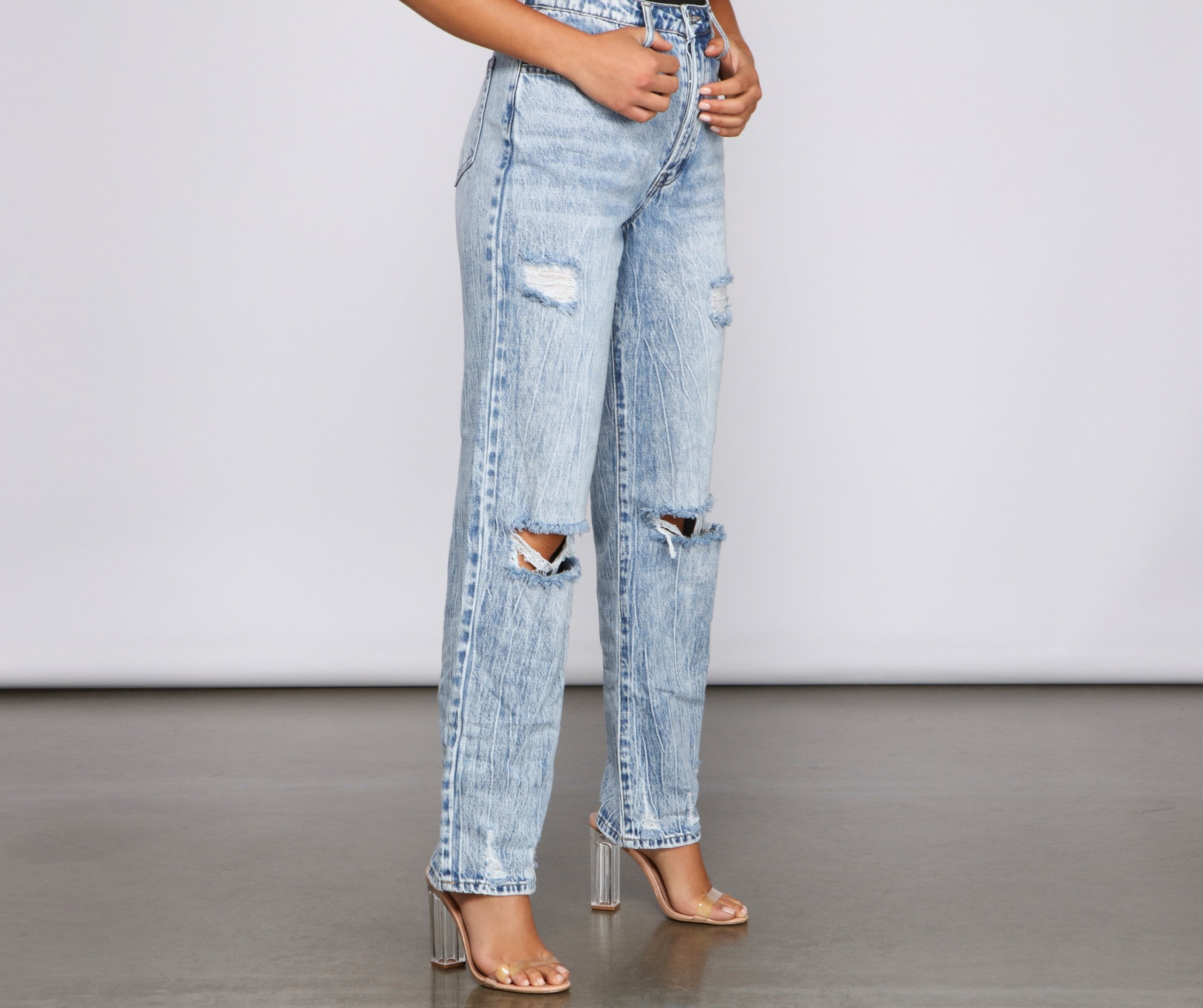 Effortless And Edgy Boyfriend Jeans - Lady Occasions