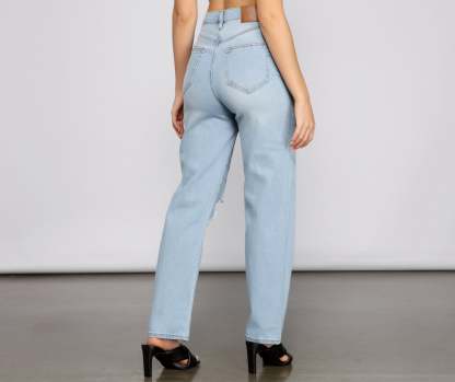 Iconic High Rise Destructed Boyfriend Jeans - Lady Occasions