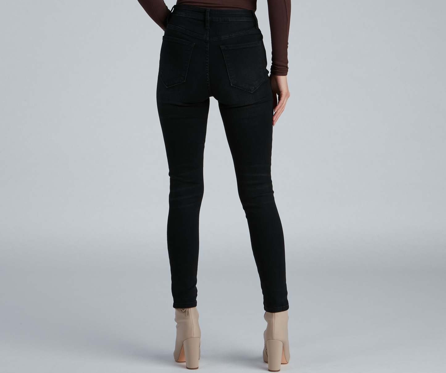 New In Town Mid-Rise Distressed Crop Skinny Jeans - Lady Occasions