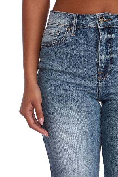 Super High Rise Mom Jeans - Lady Occasions