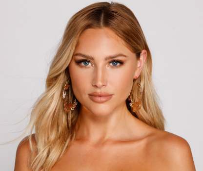 Feelin' Flirty Butterfly Hoop Earrings - Lady Occasions