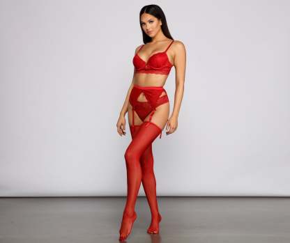 Sultry Style Lace Bra And Garter Skirt Set - Lady Occasions