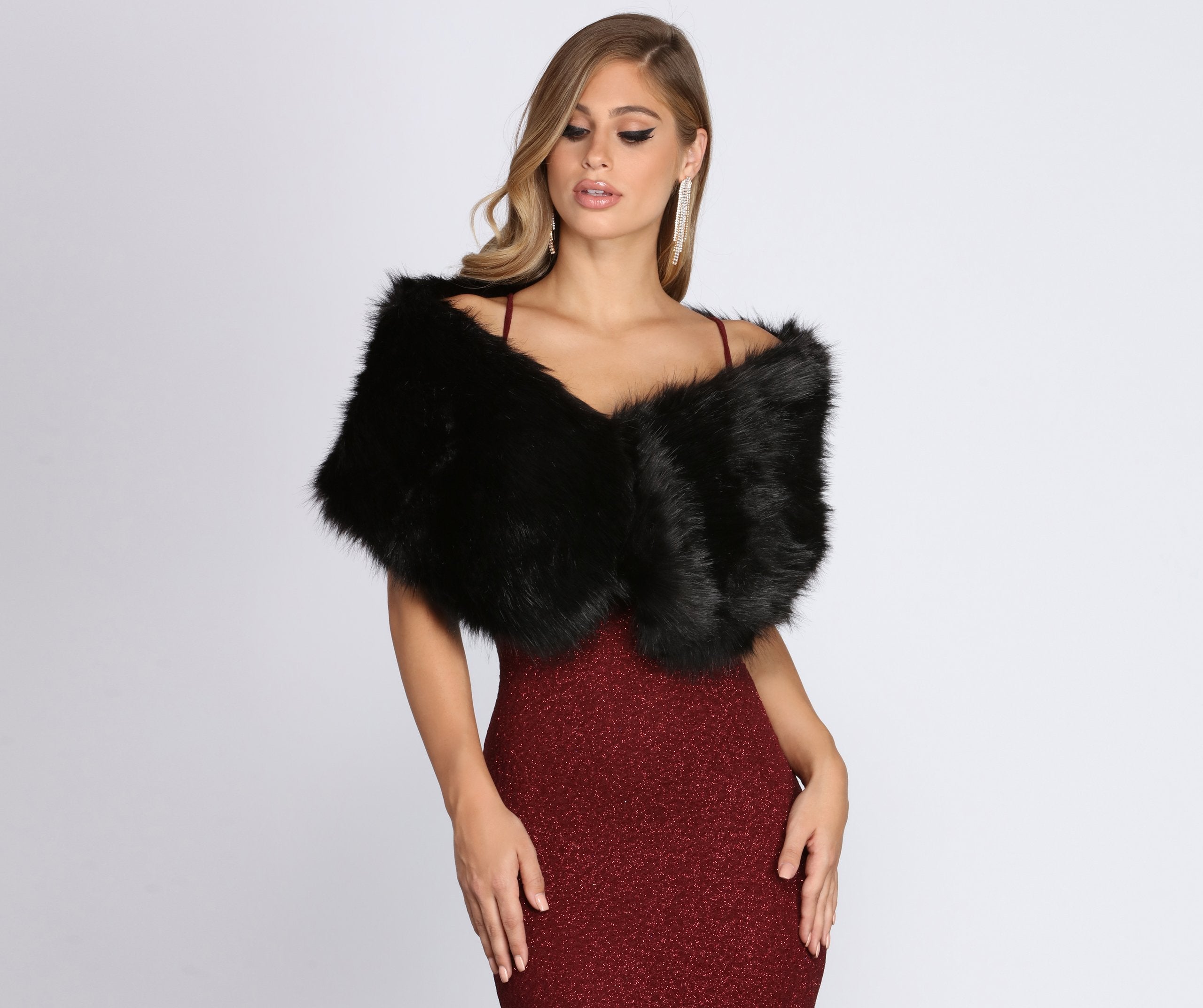 Ms. Diva Faux Fur Shawl - Lady Occasions