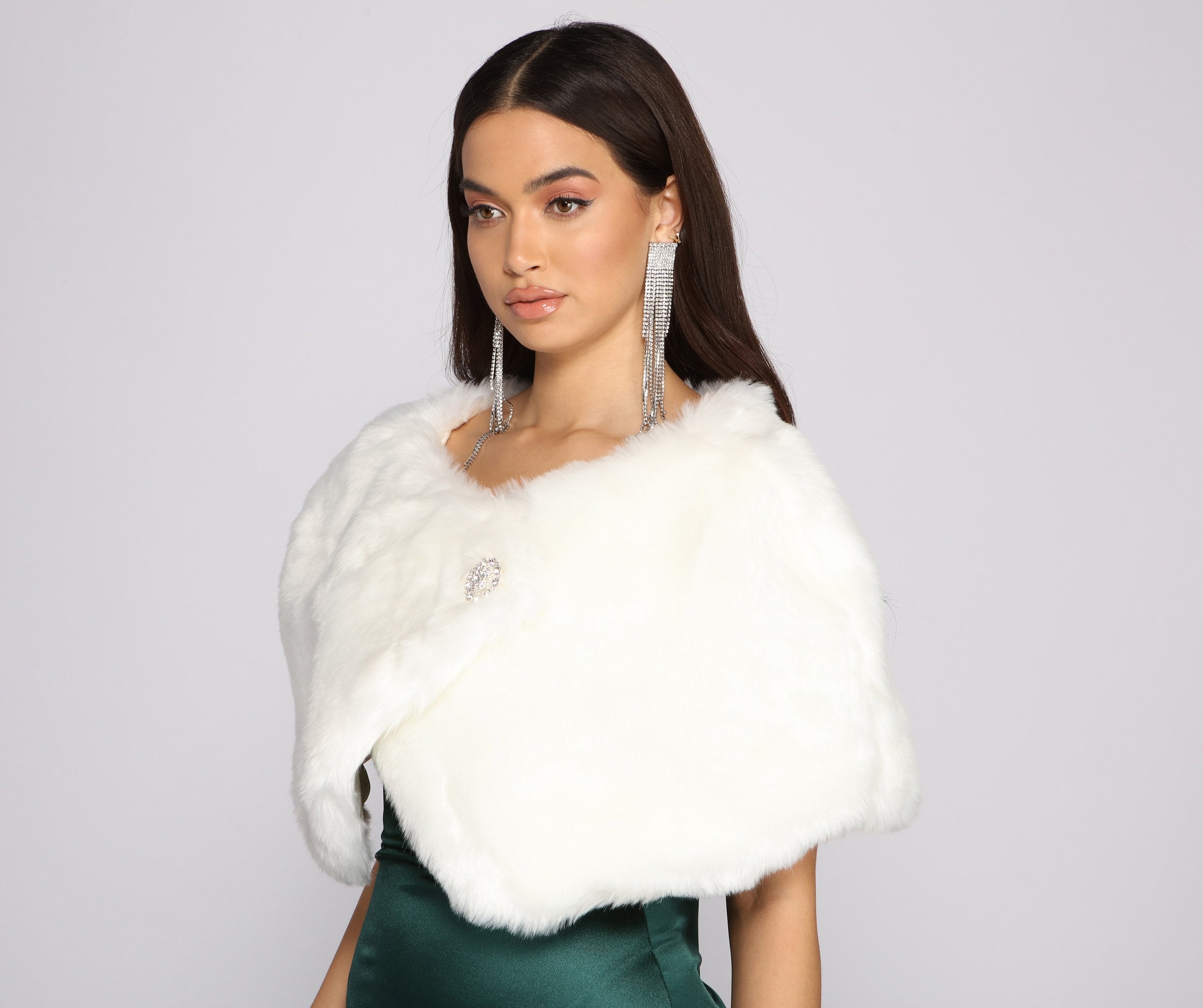 Luxe Life Faux Fur Shawl - Lady Occasions