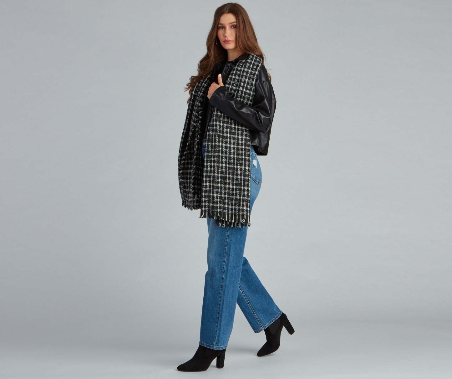 Effortlessly Chic Plaid Scarf - Lady Occasions