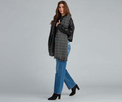 Effortlessly Chic Plaid Scarf - Lady Occasions