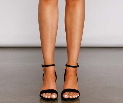 Get It Girl Classic Short Block Heels - Lady Occasions