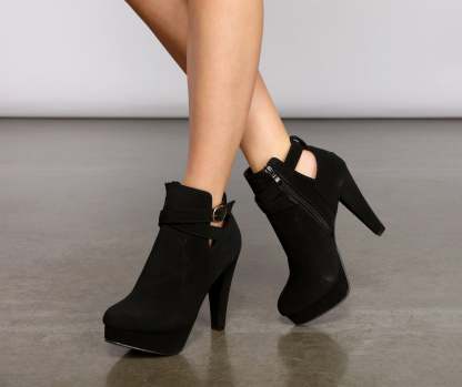Chic Moment Nubuck Stiletto Bootie - Lady Occasions