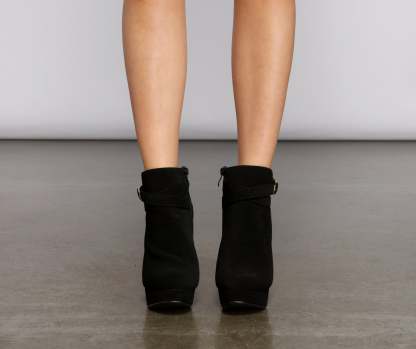 Chic Moment Nubuck Stiletto Bootie - Lady Occasions