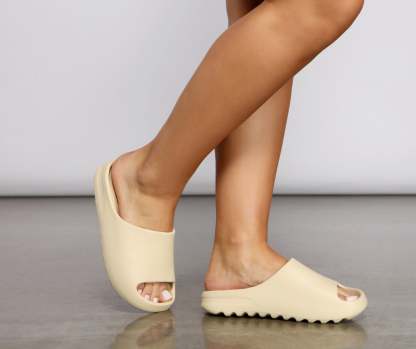 Essential Basic Lug Sole Slides - Lady Occasions