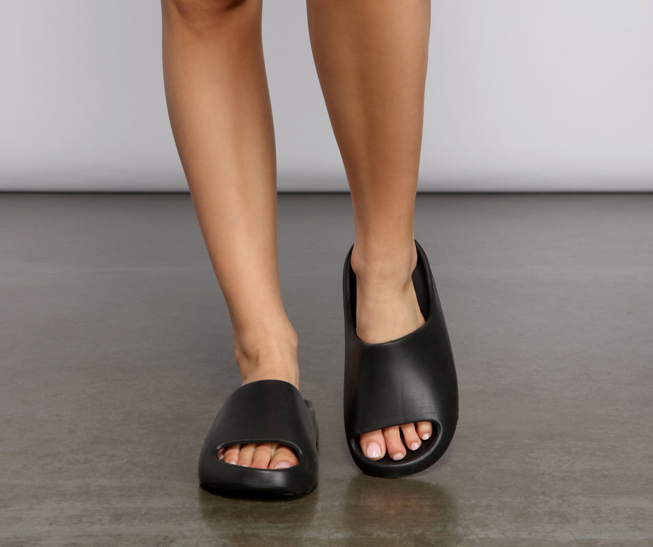Essential Basic Lug Sole Slides - Lady Occasions