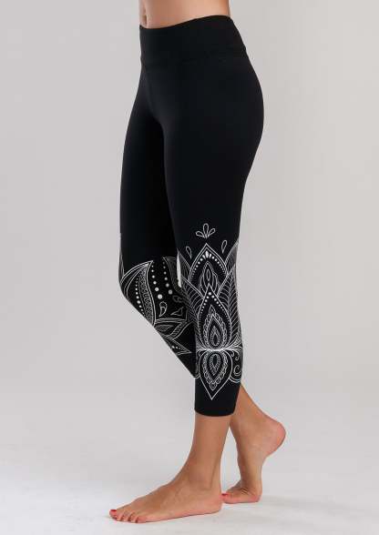 Lily Lotus Capri - Lady Occasions