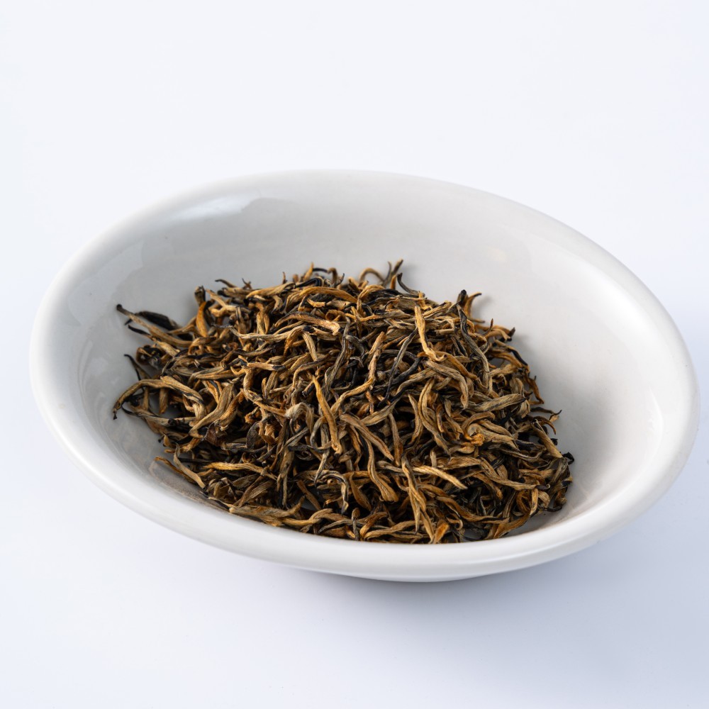 2025 First Grade Golden Tips Black Tea – Premium Quality with Smooth Flavor (300g)