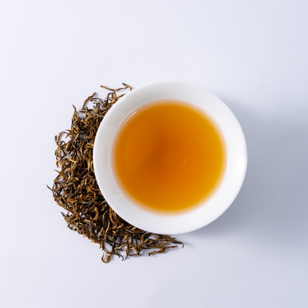 2025 First Grade Golden Tips Black Tea – Premium Quality with Smooth Flavor (300g)