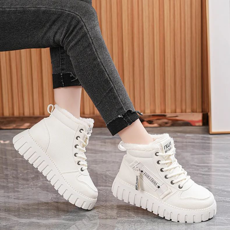 [🔥Korlátozott ideig 50% kedvezmény - nem szabad kihagyni] Női vastag talpú bőrcsizma - kiváló minőségű bőr + csúszásgátló + esőálló 👞