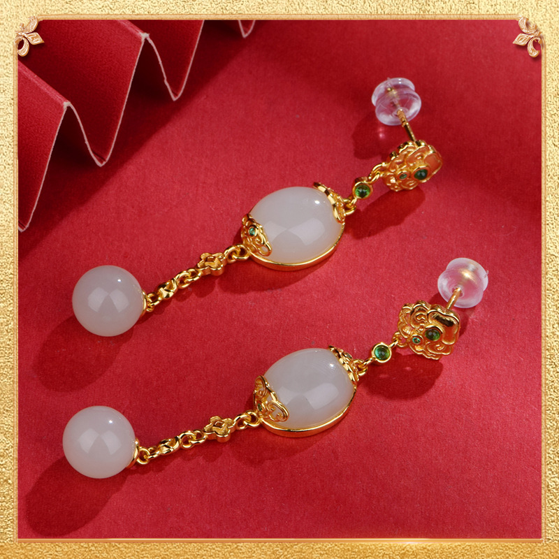 the second display of the auspicious clouds earrings