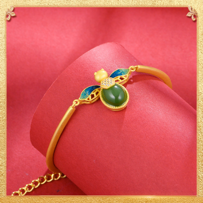 the first display of the bee bracelet