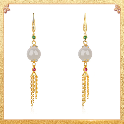 close-up shot display of the bounty earrings