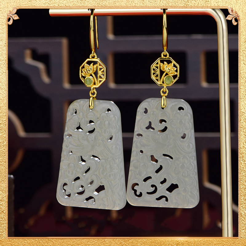 the first display of the luck-plus earrings