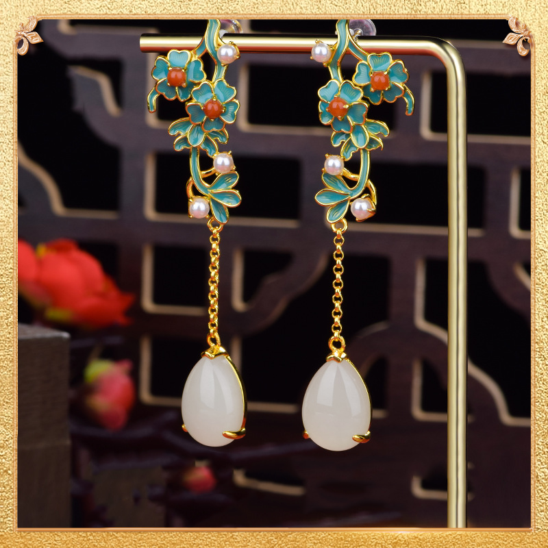 the second display of the floral language earrings