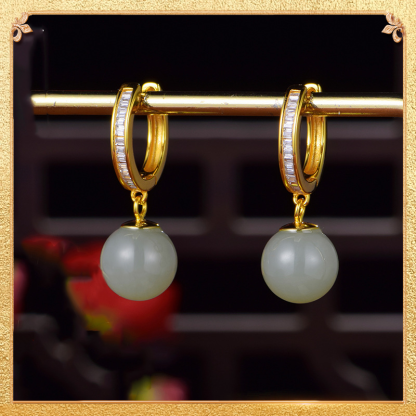 the first display of the pearl-like jade earrings