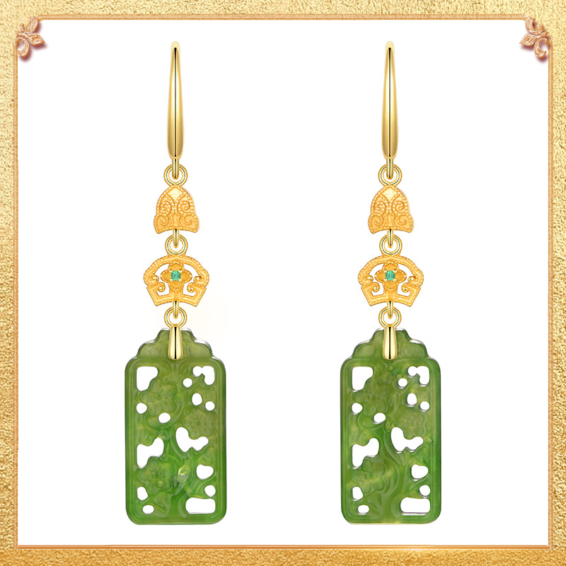 close-up shot display of the hollow-out flower plaque earrings