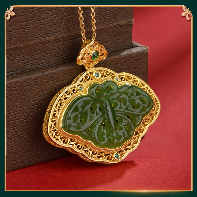 the third display of the jade butterfly pendant
