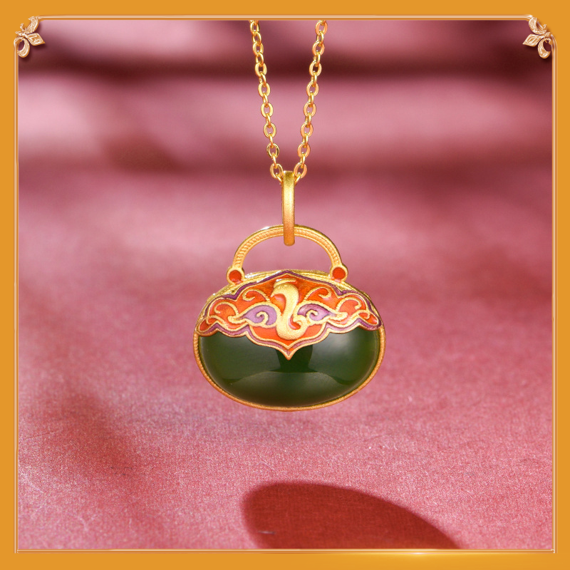 the first display of the phoenix nirvana pendant