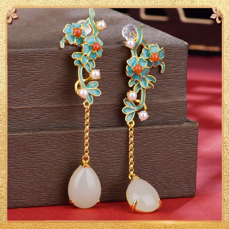 the first display of the floral language earrings