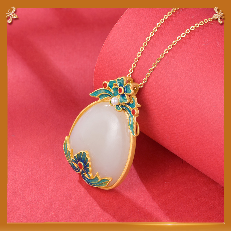 the second display of the woman flowers pendant