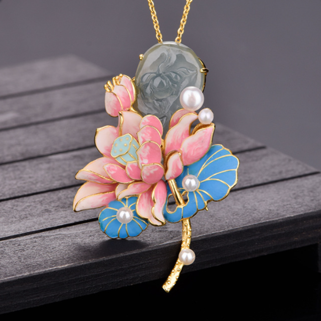Jadeite "Lotus" 2-in-1 Brooch/Pendant (Model K2844)