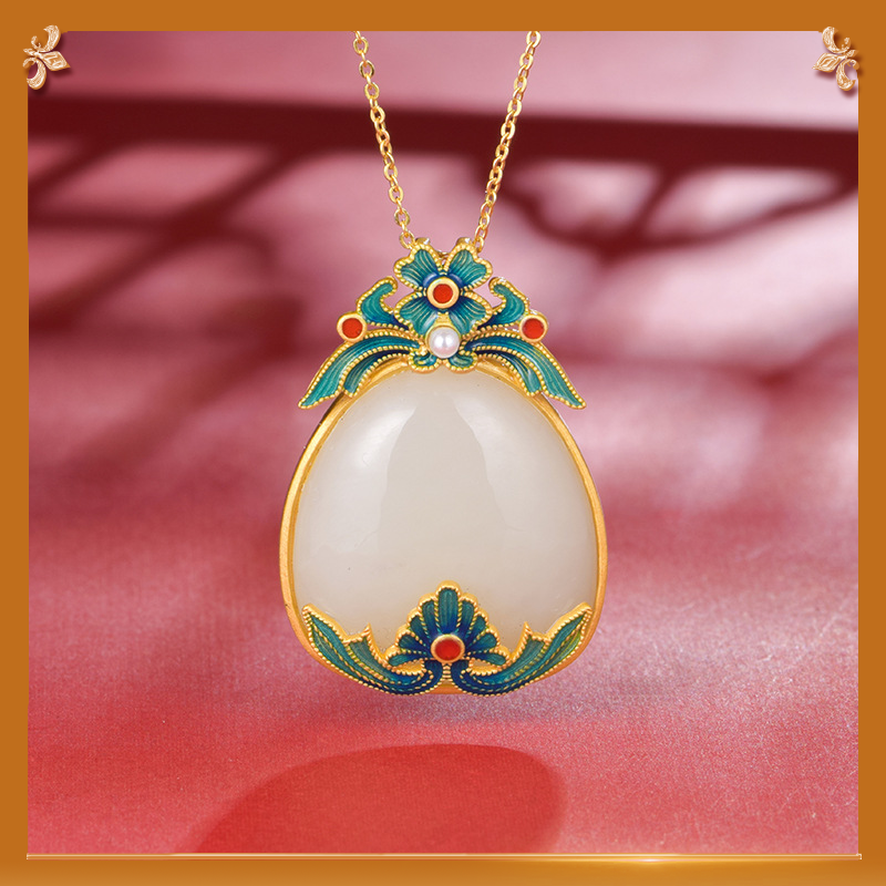 the first display of the woman flowers pendant