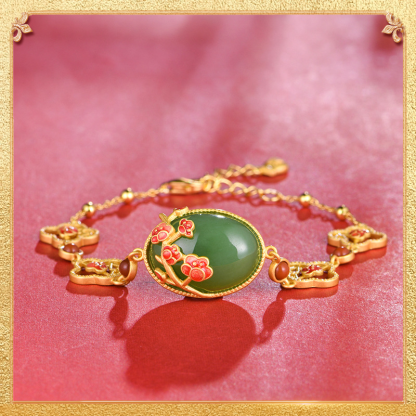 the third display of the fine bracelet