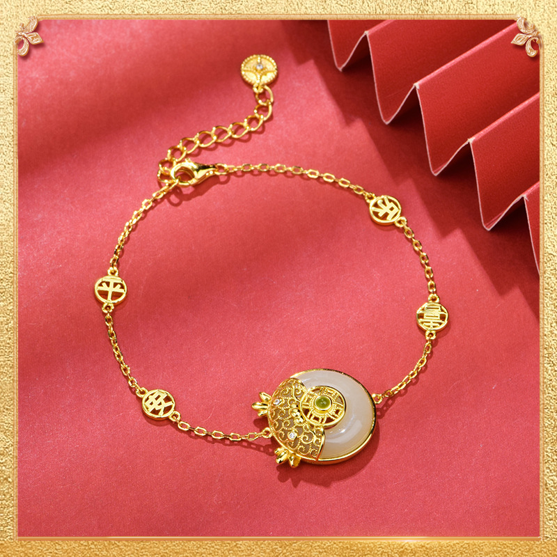 the first display of the cute dragon bracelet