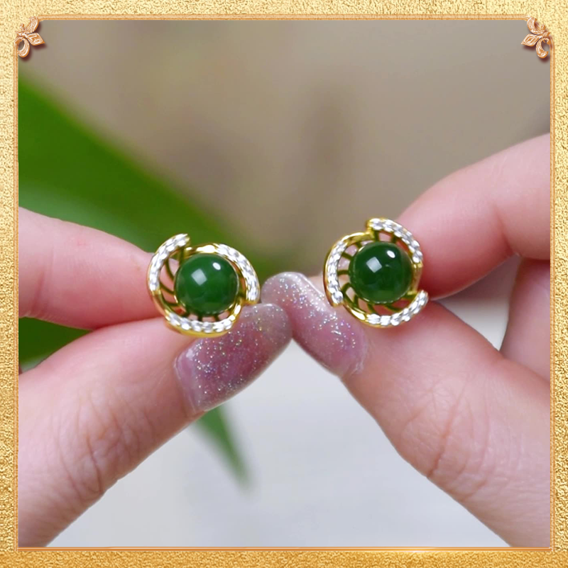 Starlight Ring - Adorn your fingers with its ingeniously crafted charm