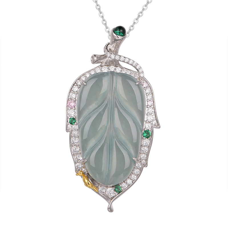 Emerald "Lucky Leaf" Pendant (Model K3569)