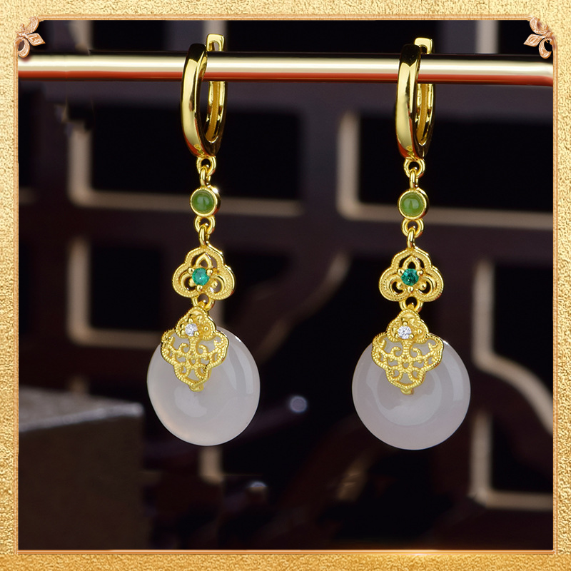 the first display of the Ping'an Earrings